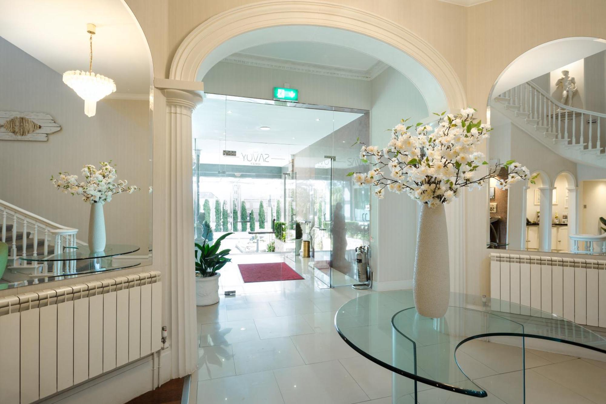 Hotel Savoy Ст. Хейлир Джерси Экстерьер фото