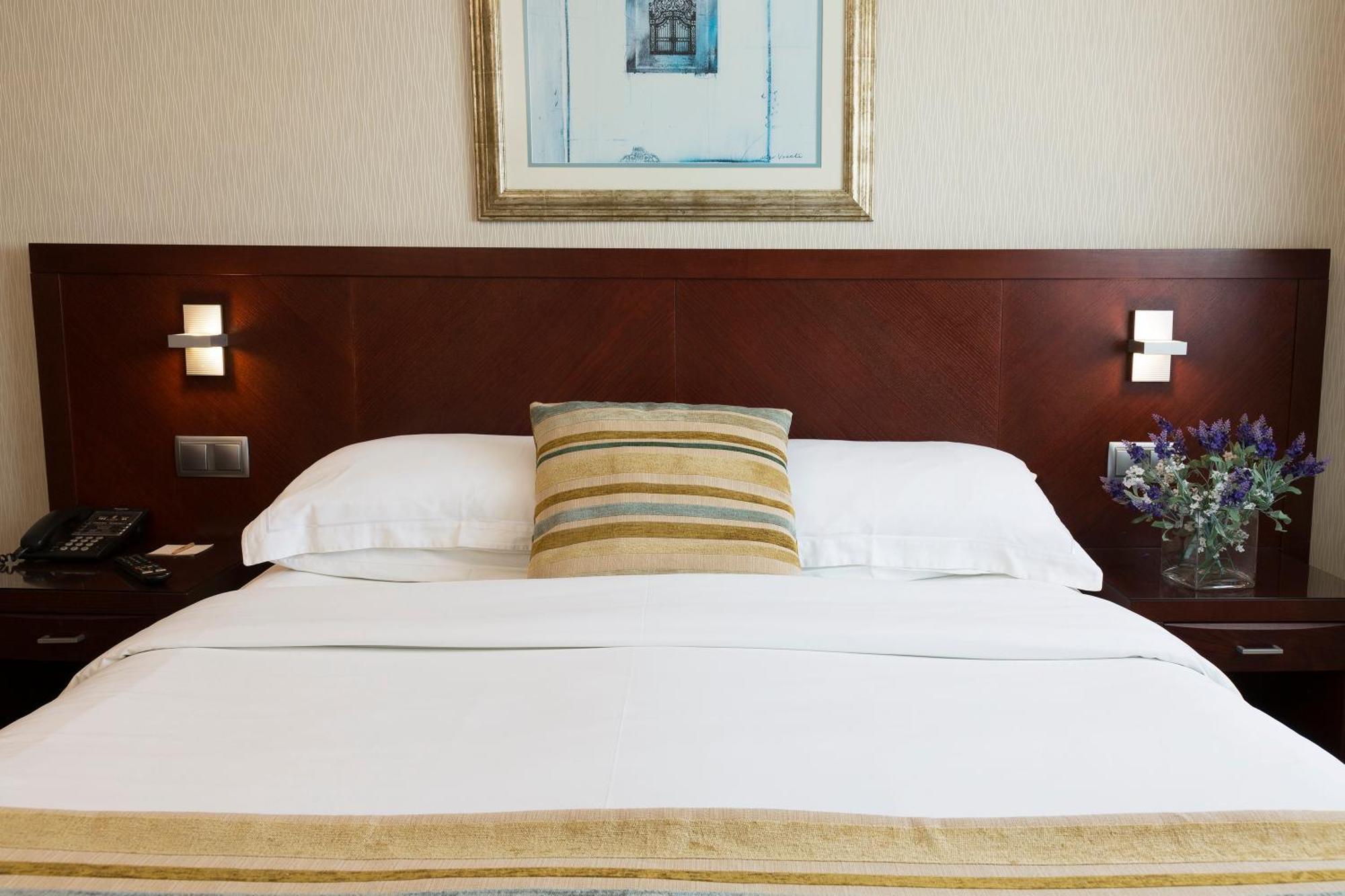 Hotel Savoy Ст. Хейлир Джерси Экстерьер фото