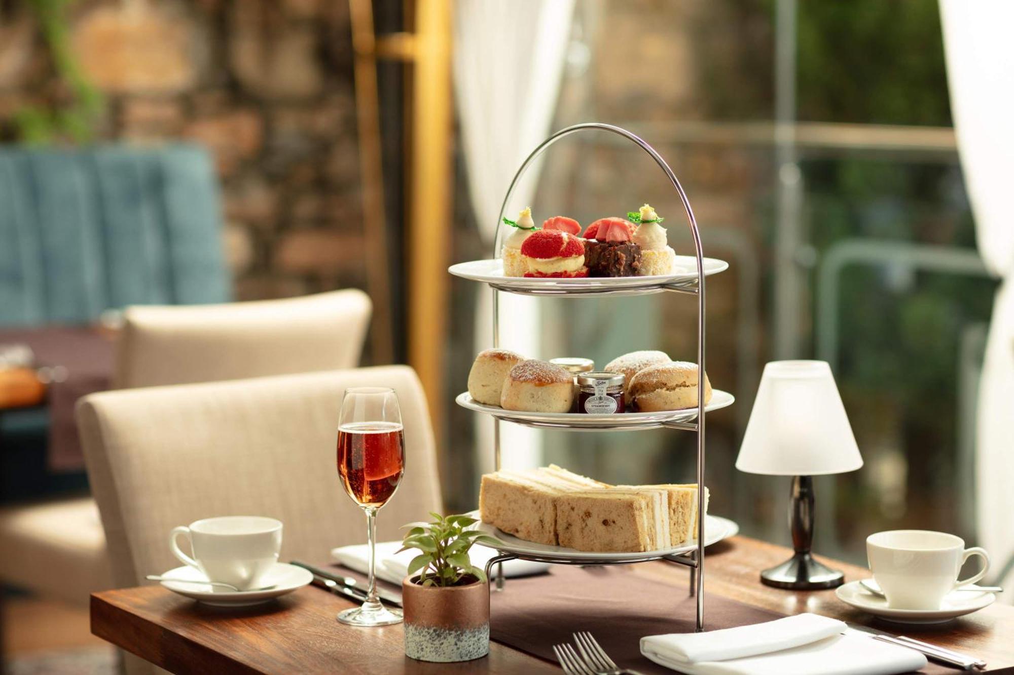 Hotel Savoy Ст. Хейлир Джерси Экстерьер фото