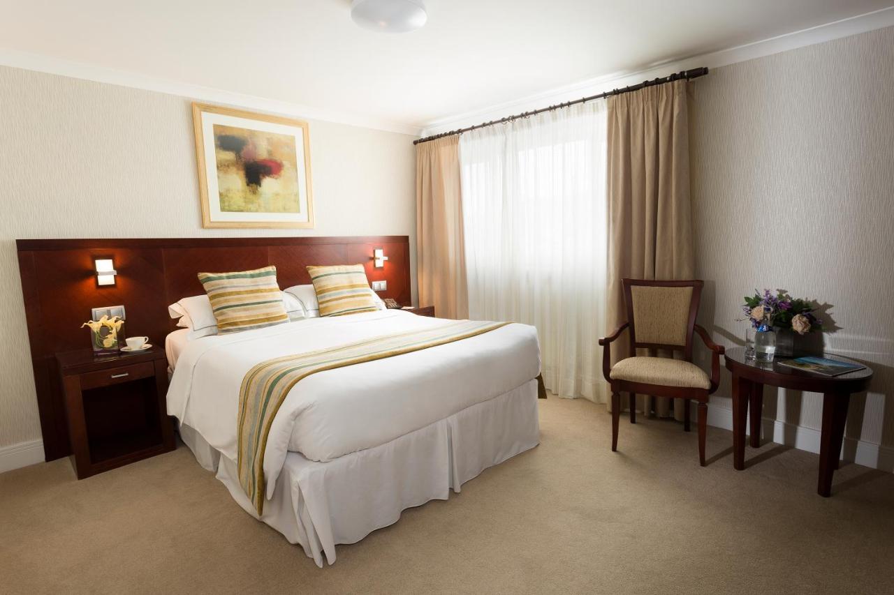 Hotel Savoy Ст. Хейлир Джерси Экстерьер фото
