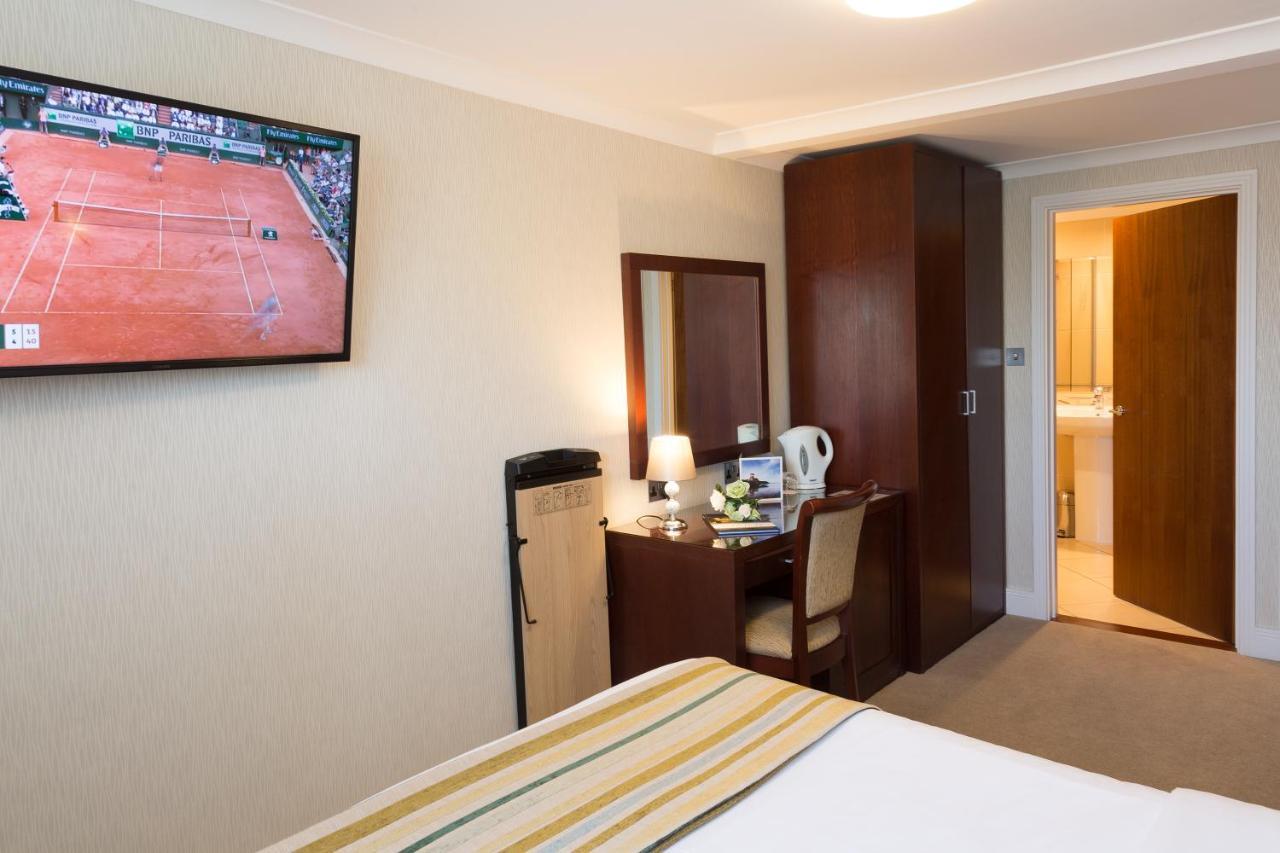 Hotel Savoy Ст. Хейлир Джерси Экстерьер фото